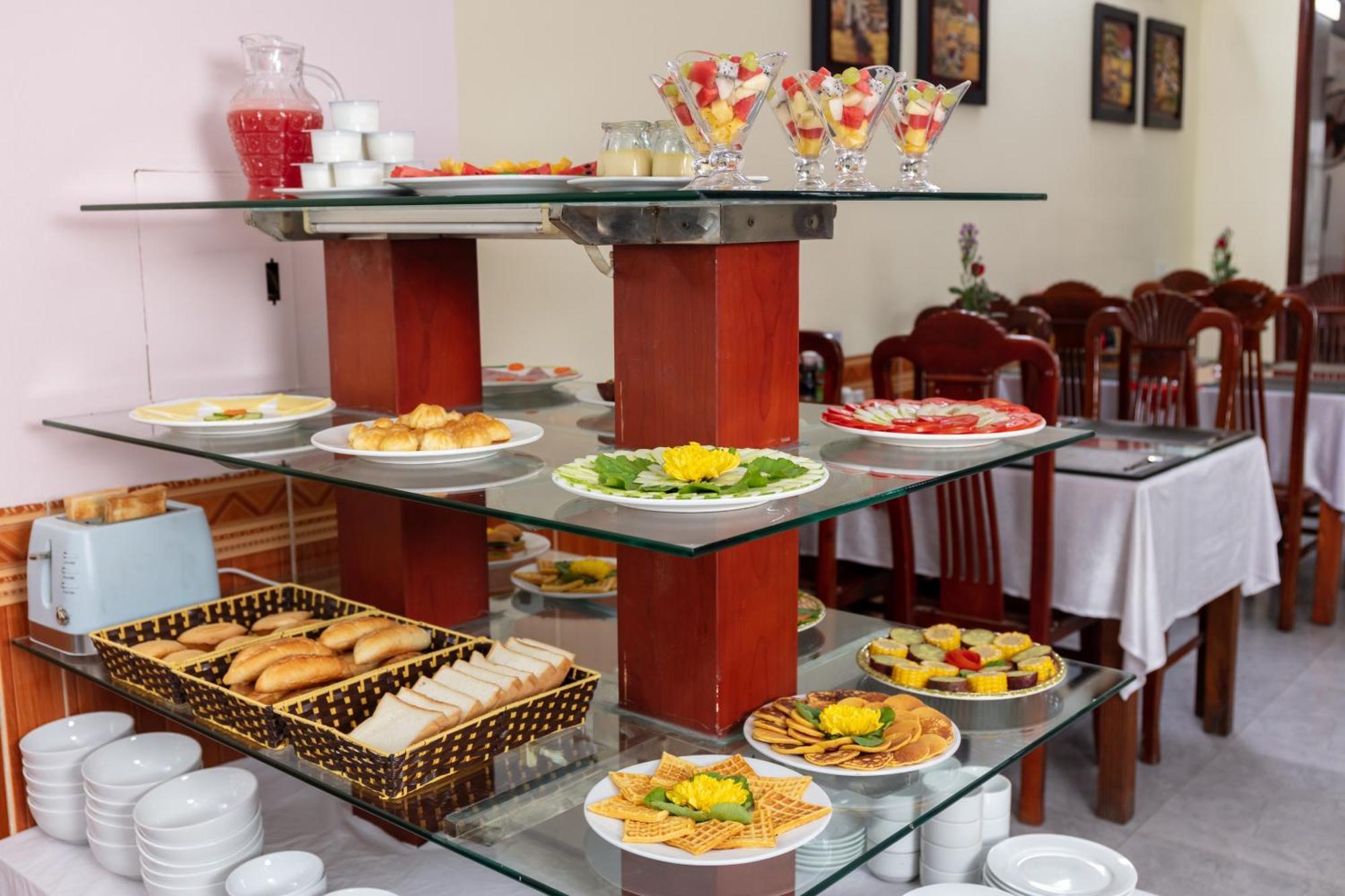 Viet Village Airport Hotel & Restaurants Hanoi Exterior foto
