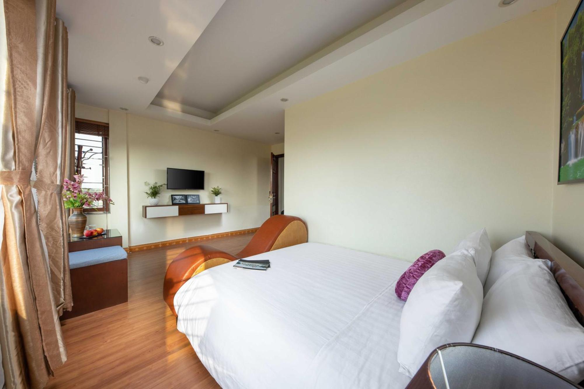 Viet Village Airport Hotel & Restaurants Hanoi Exterior foto